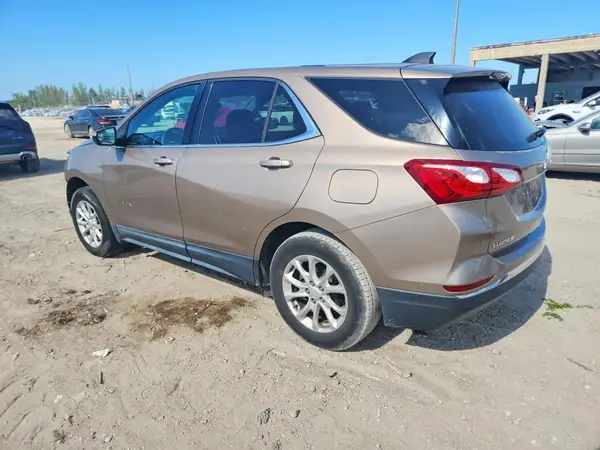 2GNAXSEVXJ6230032 2018 CHEVROLET EQUINOX - Image 2