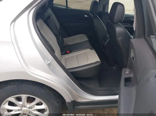 2GNAXSEVXJ6258963 2018 CHEVROLET EQUINOX - Image 8