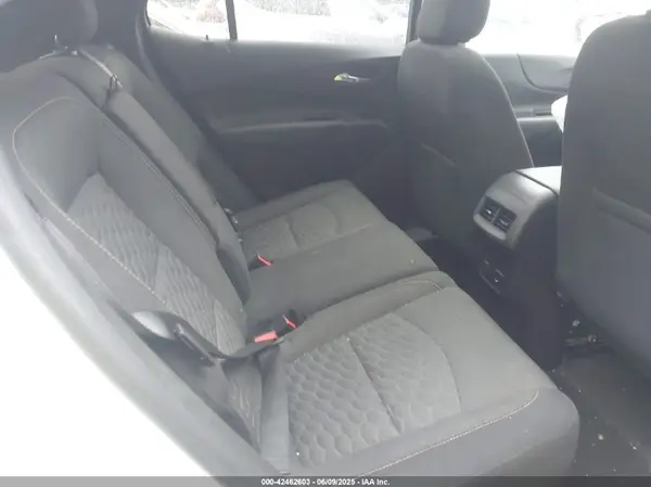 2GNAXSEVXJ6262480 2018 CHEVROLET EQUINOX - Image 8