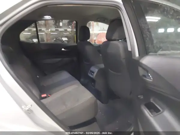 2GNAXSEVXJ6288870 2018 CHEVROLET EQUINOX - Image 8