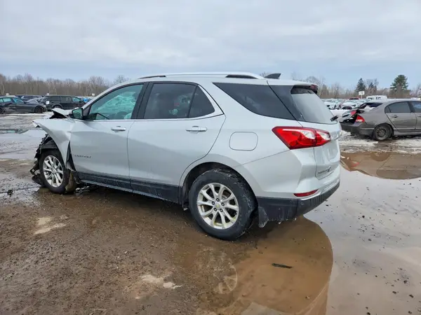 2GNAXSEVXJ6308518 2018 CHEVROLET EQUINOX - Image 2