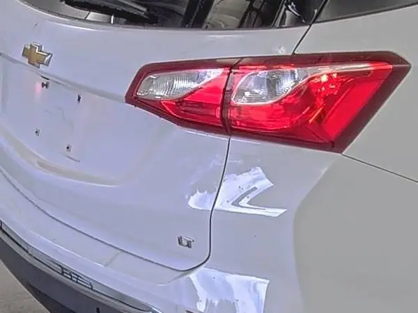 2GNAXSEVXJ6321690 2018 CHEVROLET EQUINOX - Image 8