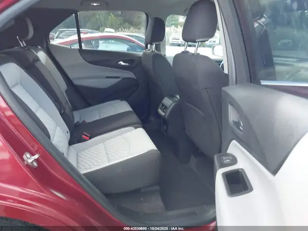 2GNAXSEVXJ6321933 2018 CHEVROLET EQUINOX - Image 8