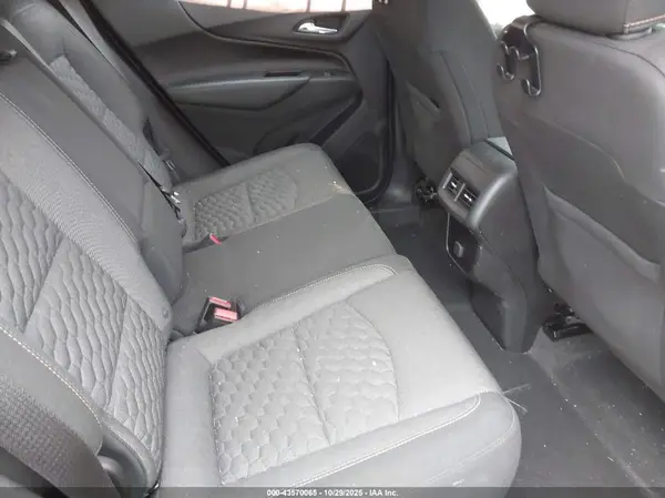 2GNAXSEVXJ6346380 2018 CHEVROLET EQUINOX - Image 8