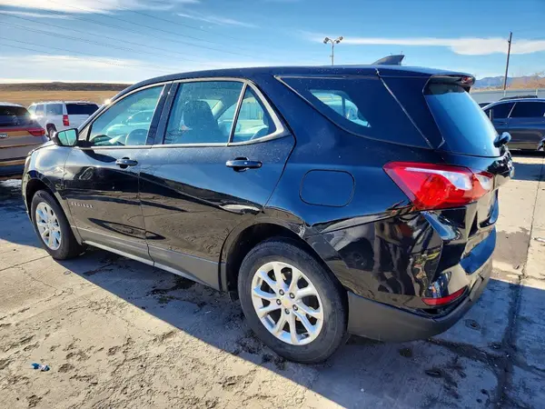 2GNAXSEVXK6120003 2019 CHEVROLET EQUINOX - Image 2