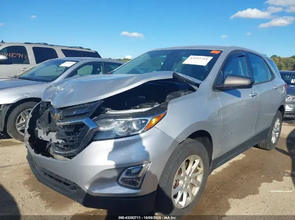 2GNAXSEVXK6162042 2019 CHEVROLET EQUINOX - Image 2