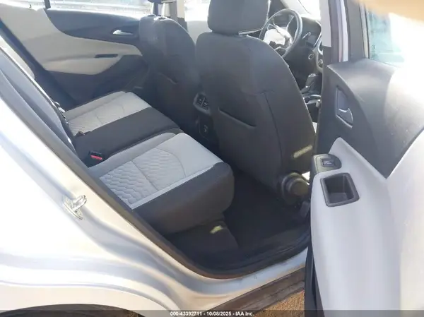 2GNAXSEVXK6162042 2019 CHEVROLET EQUINOX - Image 8