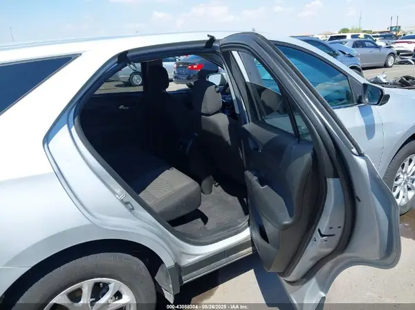 2GNAXTEV0M6100139 2021 CHEVROLET EQUINOX - Image 8