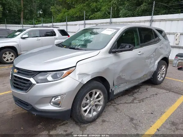 2GNAXTEV1L6284828 2020 CHEVROLET EQUINOX - Image 2