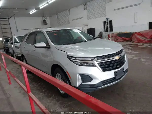 2GNAXTEV1N6142093 2022 CHEVROLET EQUINOX - Image 1