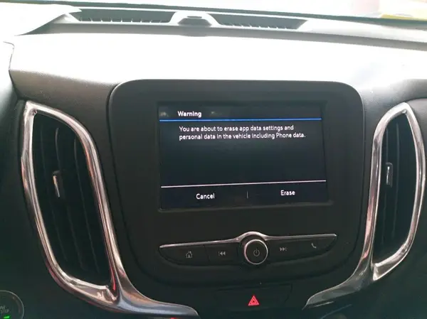 2GNAXTEV2M6108145 2021 CHEVROLET EQUINOX - Image 2