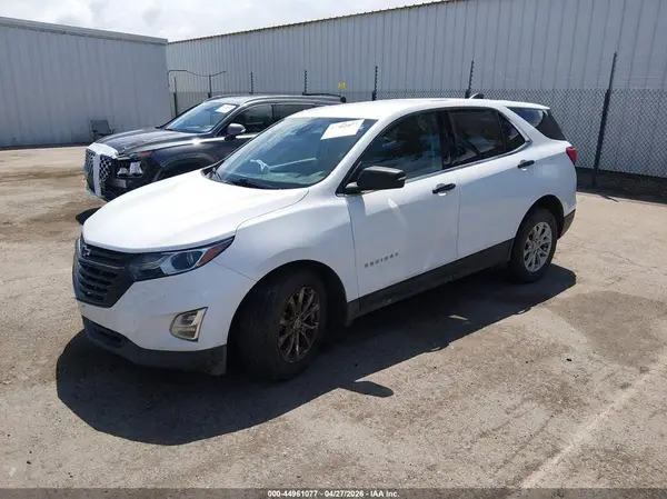 2GNAXTEV3K6240277 2019 CHEVROLET EQUINOX - Image 2