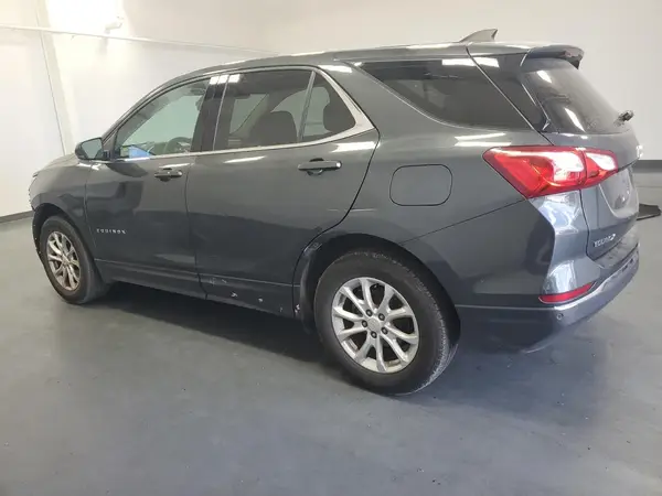 2GNAXTEV3L6260045 2020 CHEVROLET EQUINOX - Image 2
