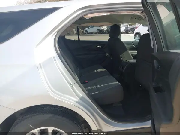 2GNAXTEV3N6143228 2022 CHEVROLET EQUINOX - Image 8