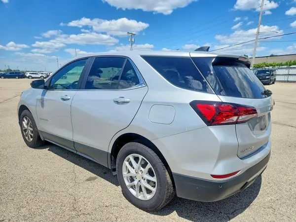 2GNAXTEV3N6145061 2022 CHEVROLET EQUINOX - Image 2