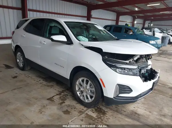 2GNAXTEV4N6110982 2022 CHEVROLET EQUINOX - Image 1