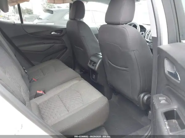2GNAXTEV5L6256000 2020 CHEVROLET EQUINOX - Image 8