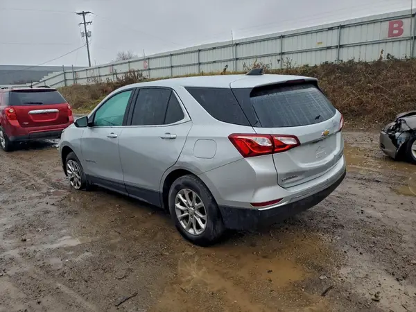 2GNAXTEV5L6258555 2020 CHEVROLET EQUINOX - Image 2