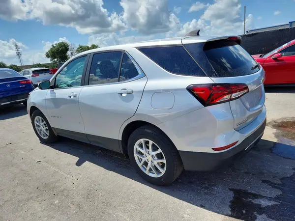 2GNAXTEV5N6133736 2022 CHEVROLET EQUINOX - Image 2