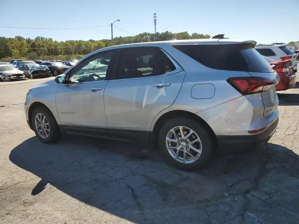 2GNAXTEV5N6135647 2022 CHEVROLET EQUINOX - Image 2