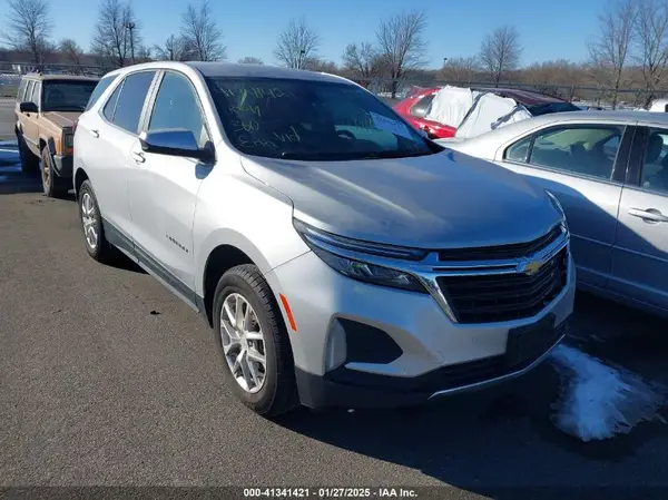 2GNAXTEV5N6145059 2022 CHEVROLET EQUINOX - Image 1