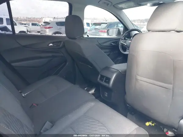 2GNAXTEV6K6242640 2019 CHEVROLET EQUINOX - Image 8