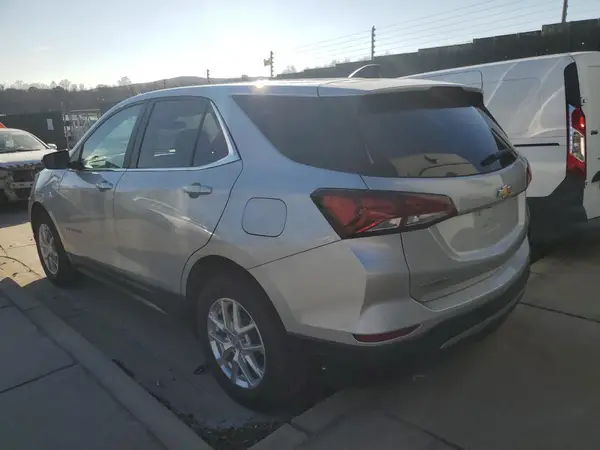 2GNAXTEV6N6137861 2022 CHEVROLET EQUINOX - Image 2