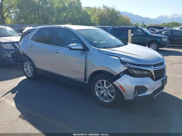 2GNAXTEV6N6143272 2022 CHEVROLET EQUINOX - Image 1