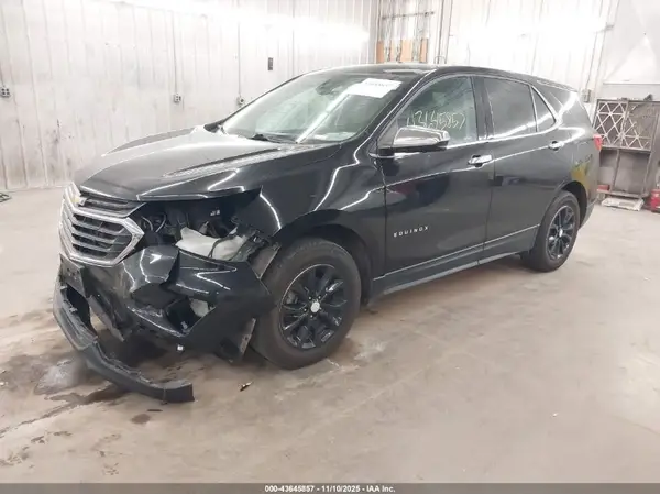 2GNAXTEV7K6175062 2019 CHEVROLET EQUINOX - Image 2