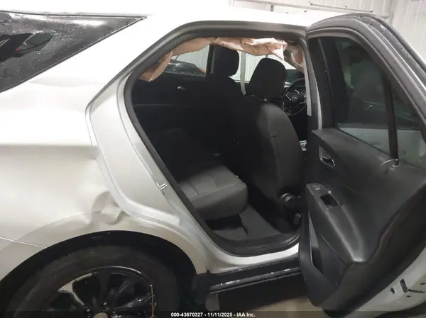 2GNAXTEV7K6223031 2019 CHEVROLET EQUINOX - Image 8