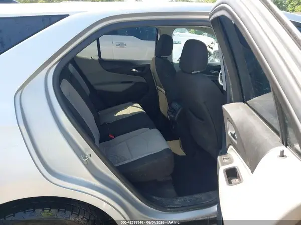 2GNAXTEV7K6253596 2019 CHEVROLET EQUINOX - Image 8
