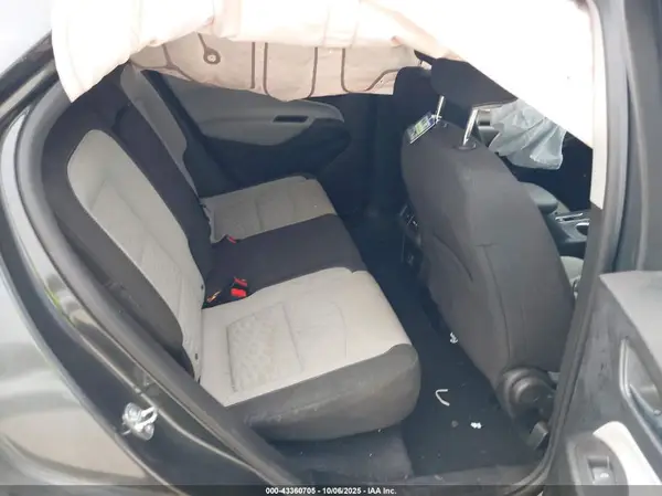 2GNAXTEV7K6261181 2019 CHEVROLET EQUINOX - Image 8