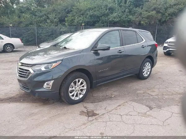 2GNAXTEV7M6121005 2021 CHEVROLET EQUINOX - Image 2