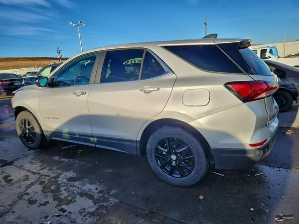 2GNAXTEV7N6111060 2022 CHEVROLET EQUINOX - Image 2