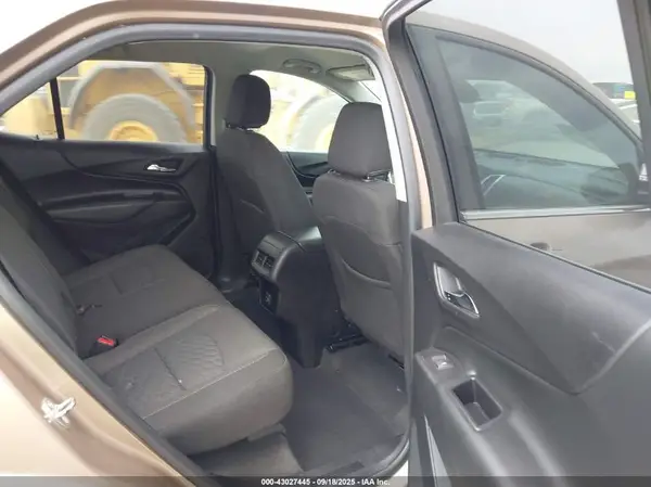 2GNAXTEV8K6218968 2019 CHEVROLET EQUINOX - Image 8