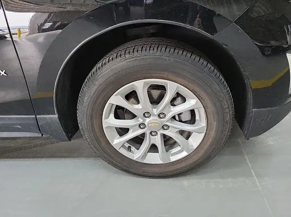 2GNAXTEV8K6259682 2019 CHEVROLET EQUINOX - Image 1