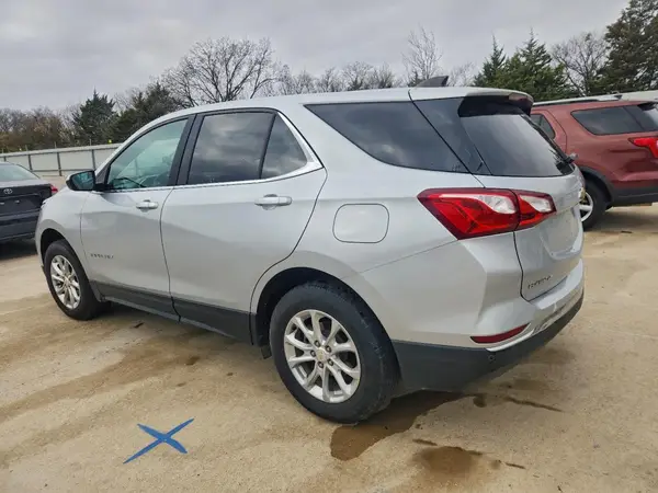 2GNAXTEV8M6102091 2021 CHEVROLET EQUINOX - Image 2