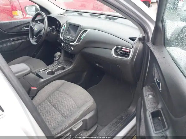 2GNAXTEV8N6143127 2022 CHEVROLET EQUINOX - Image 1