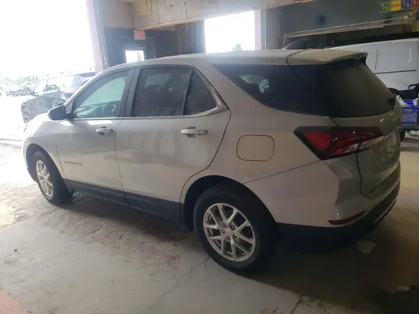 2GNAXTEV8N6143483 2022 CHEVROLET EQUINOX - Image 2
