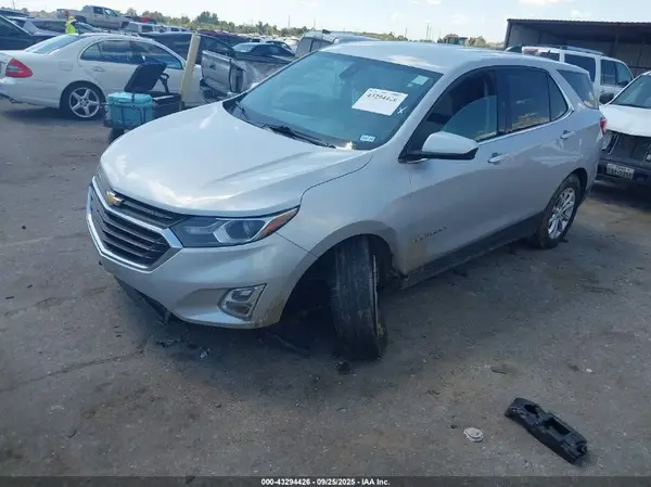 2GNAXTEVXL6131137 2020 CHEVROLET EQUINOX - Image 2