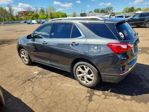 2GNAXTEX0J6329370 2018 CHEVROLET EQUINOX - Image 2