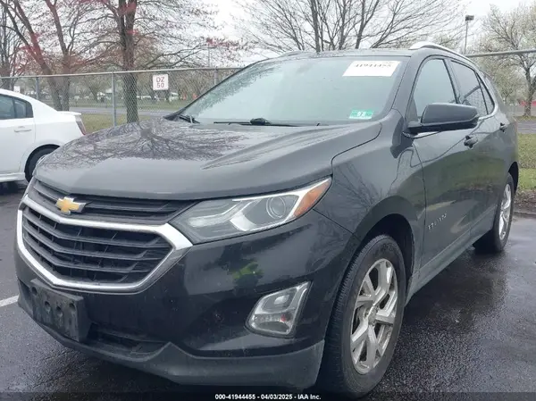 2GNAXTEX1J6249947 2018 CHEVROLET EQUINOX - Image 2