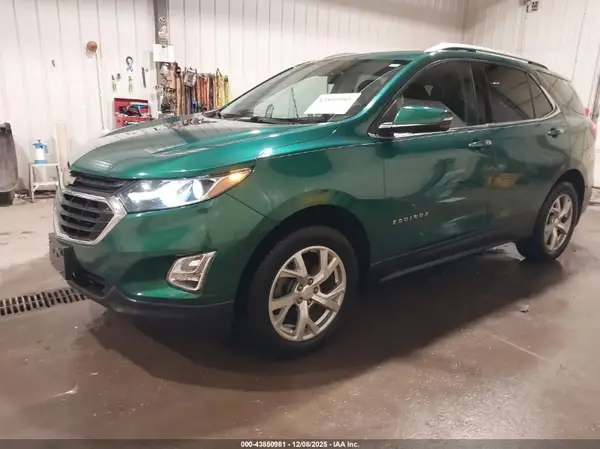 2GNAXTEX2J6253229 2018 CHEVROLET EQUINOX - Image 2