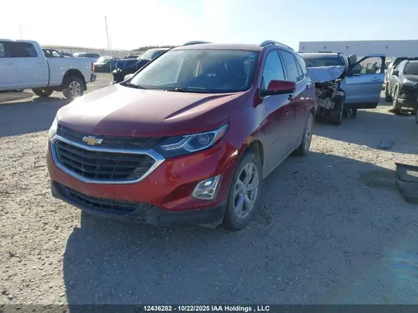 2GNAXTEX3J6139773 2018 CHEVROLET EQUINOX - Image 2