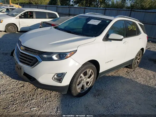 2GNAXTEX3J6266555 2018 CHEVROLET EQUINOX - Image 2