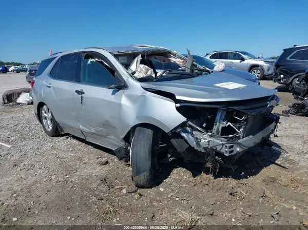 2GNAXTEX3J6307279 2018 CHEVROLET EQUINOX - Image 1