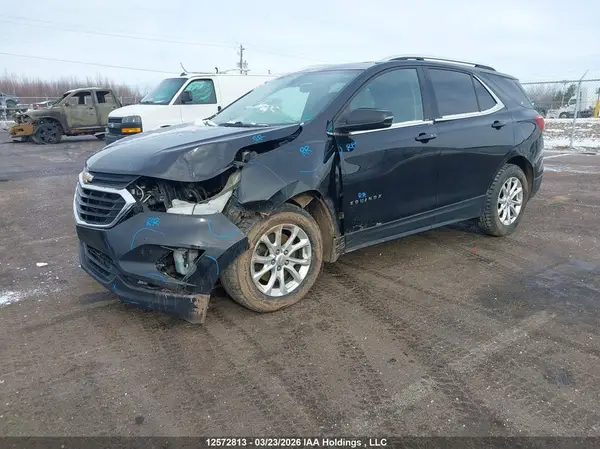 2GNAXTEX6J6278246 2018 CHEVROLET EQUINOX - Image 2