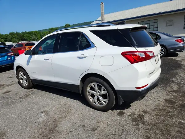 2GNAXTEX6J6281258 2018 CHEVROLET EQUINOX - Image 2