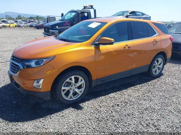 2GNAXTEX8J6224740 2018 CHEVROLET EQUINOX - Image 2