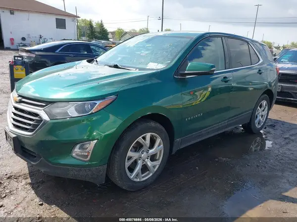 2GNAXTEX9J6164001 2018 CHEVROLET EQUINOX - Image 2